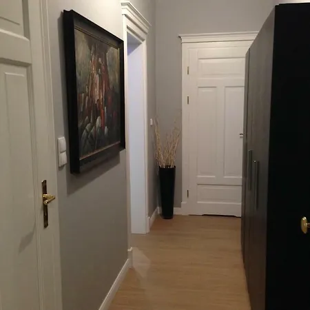Apartment Location *